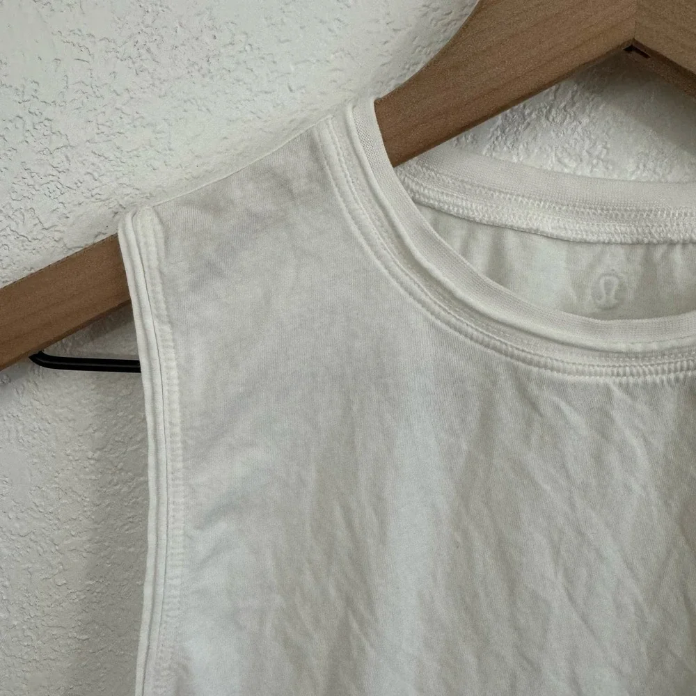 Lululemon Show Your Edge Crew Neck Sleeveless Pima Cotton Muscle Tank White 4